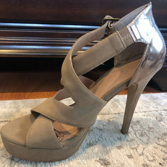 Aldo Tan Heels - Picture 2 of 7